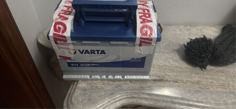 Bateria varta para carro (nova)