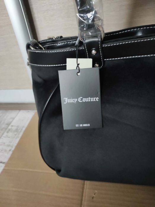 Welurowa torebka od juicy couture czarna