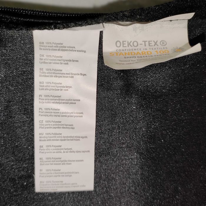 T124 Poszewka na poduszkę dekoracyjna 41 x 39 cm