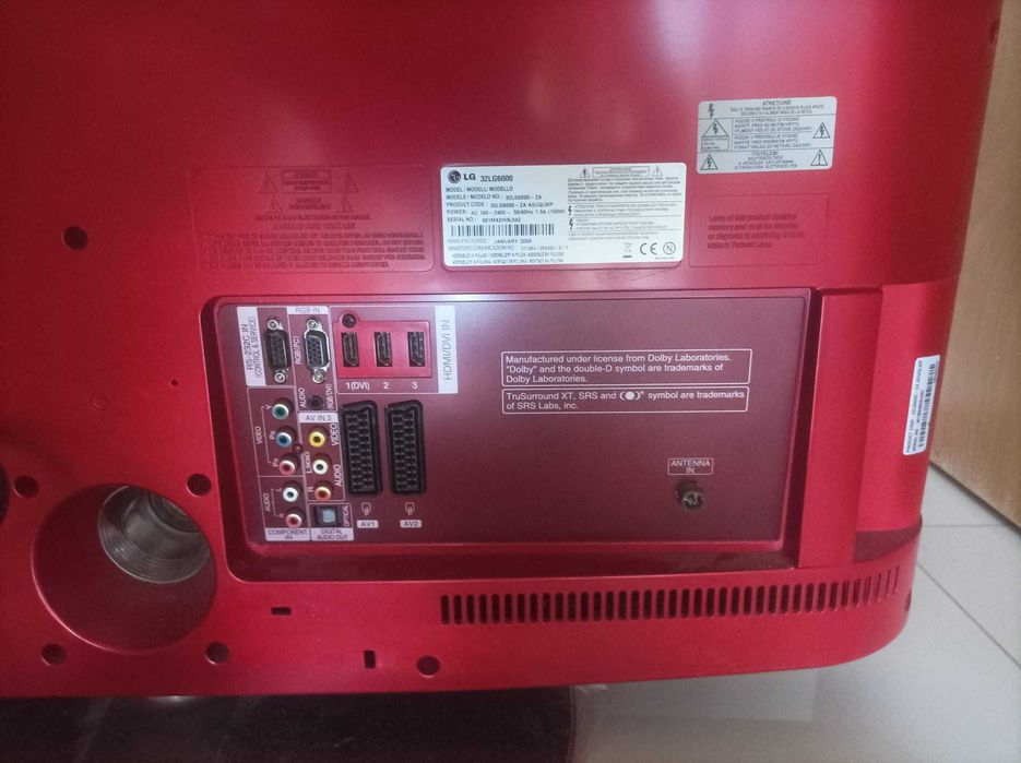 televisor LG modelo 32LG6000