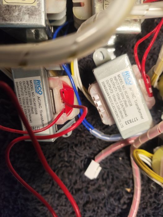 Електротрансформатор