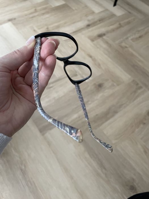 Etui na okulary Michael Kors i okulary