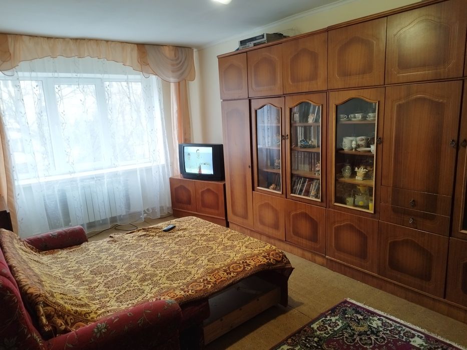 Здам 3 кімнатну квартиру поруч клініка Казявкіна.Моюна на довгий термі