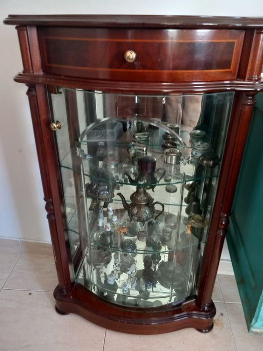 Vitrine em mogno Urgente