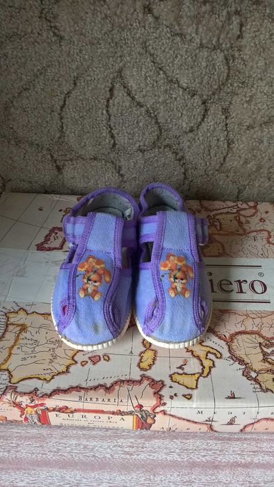 босоніжки для дівчинки 22 розмір