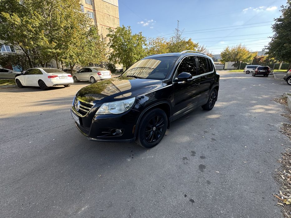 Wolksvagen Tiguan повноприводний на звичайному автоматі