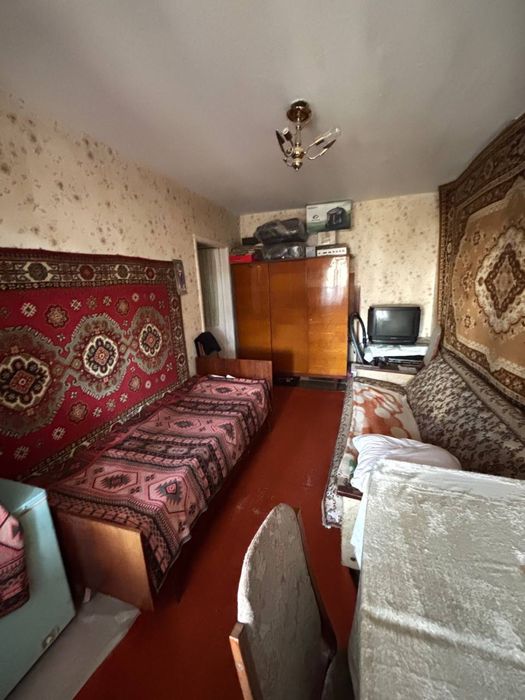 Продам 2-х комнатную квартиру в кирпичном доме