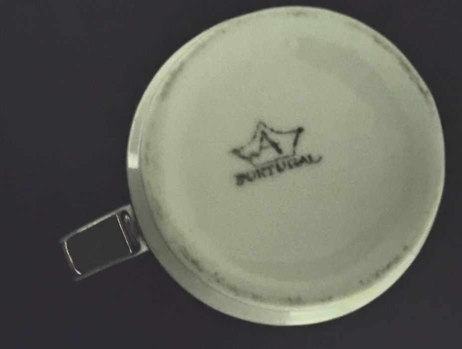 Leiteira /Cremeira da marca de porcelana portuguesa Artibus anos 70