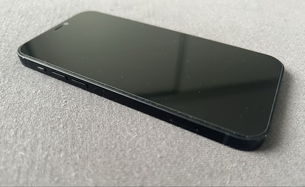 iPhone 12 Black 64GB