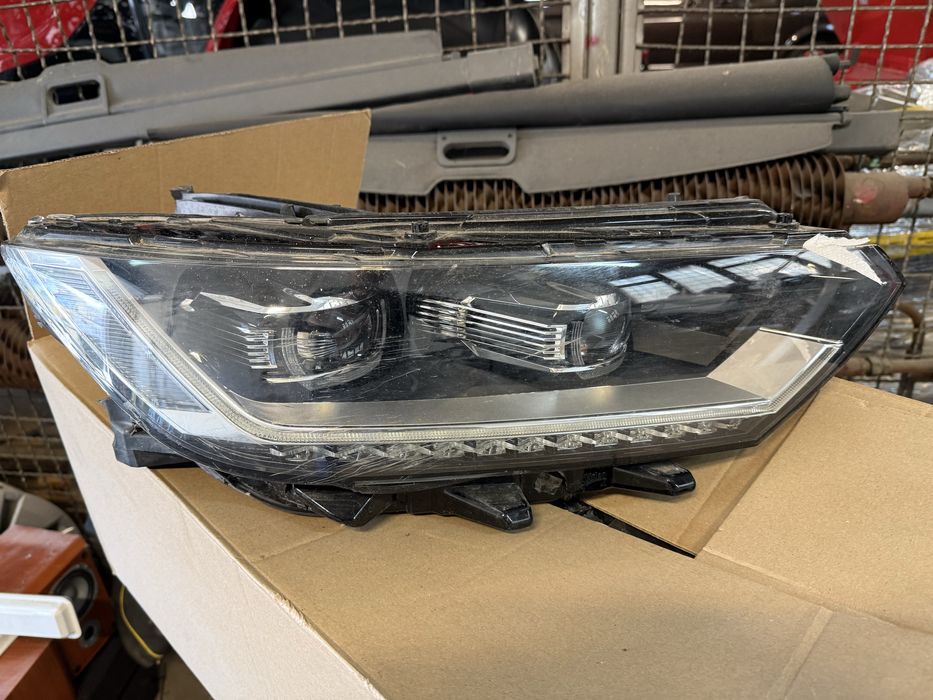 Reflektor PP VW PASSAT B8 full led matrix