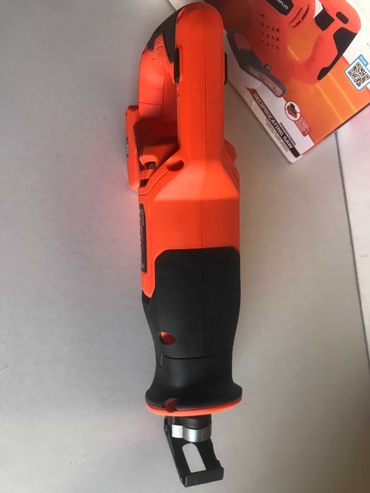 Акумуляторна шабельна пила Powerplus Dual Power POWDPO3500