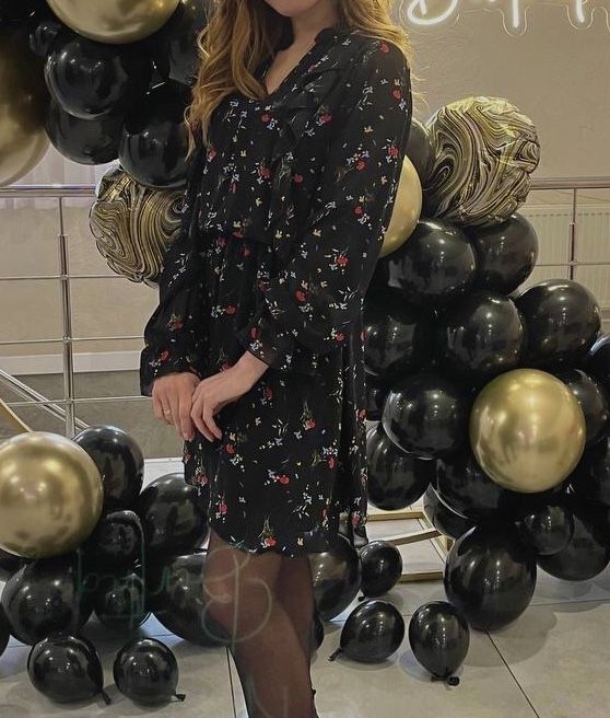 чорна шифонова сукня