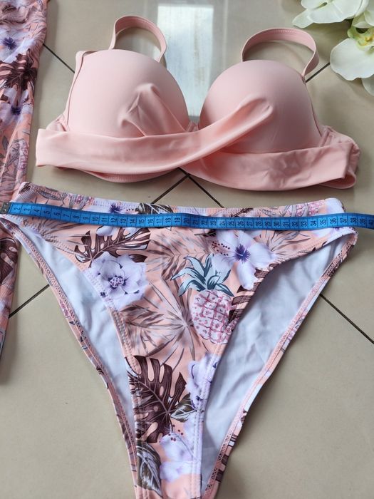 NOWY trzyczęściowy zestaw plażowy bikini  L 40
