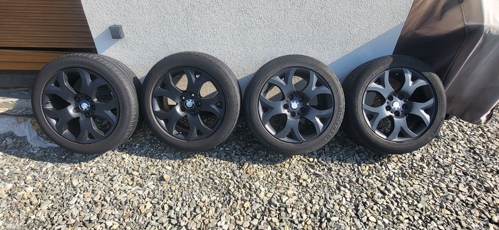 BMW X3 E83 18" felgi BMW + opony 255/45 + 235/50 R18