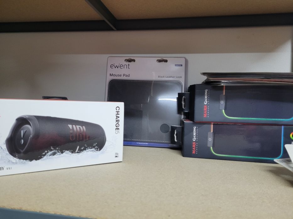 Vendo stock tecnologia e informática.