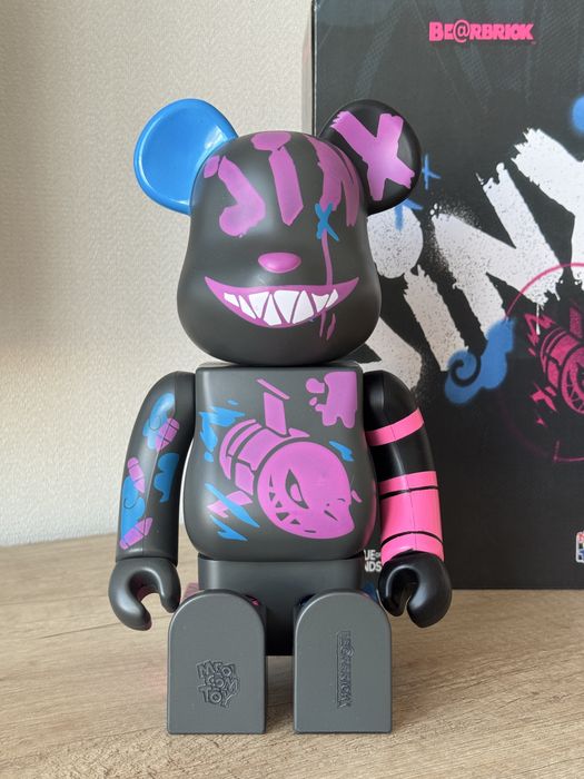 Фігурка Bearbrick Jinx Violent Bear 400%