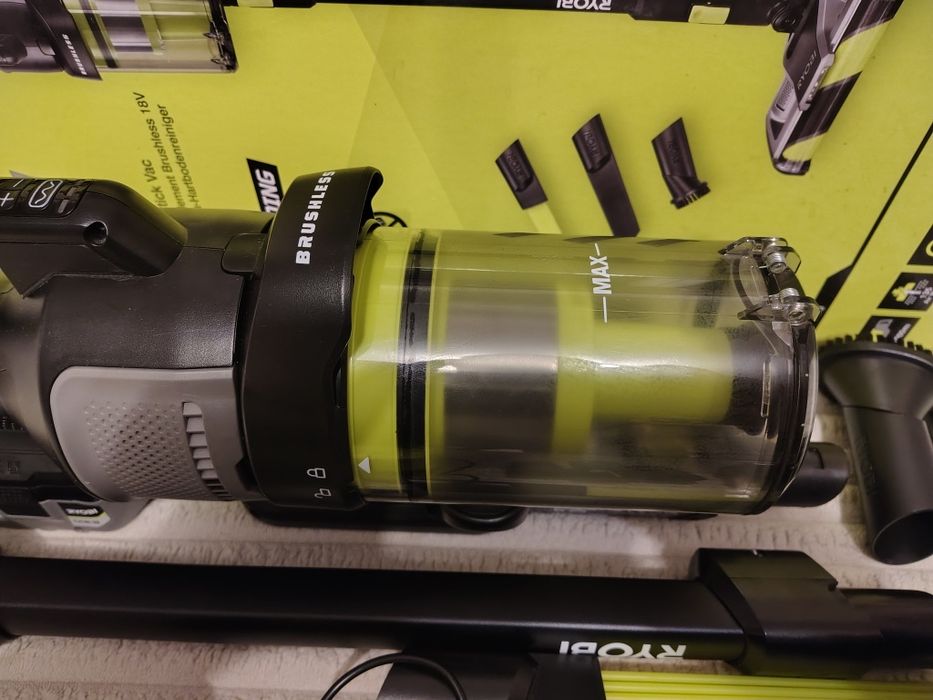 Odkurzacz ryobi 18v  prawie jak nowy , gwarancja