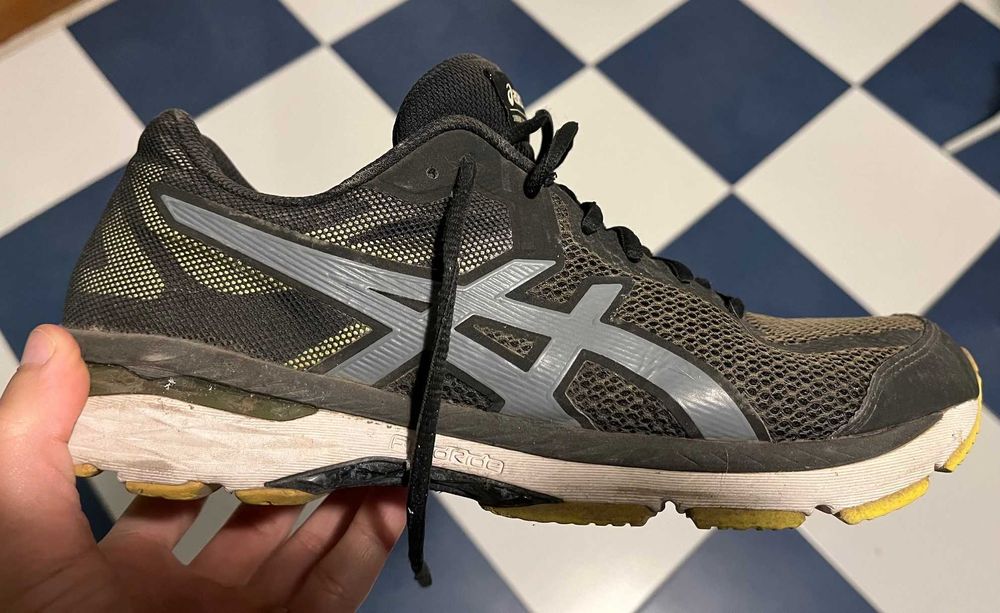 Asics Running Dynamic Duo em bom estado