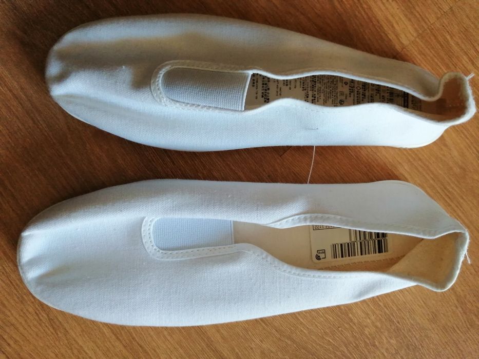 Sapatilhas de ginástica novas