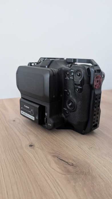 Canon EOS C70 (CORPO) + Acessórios