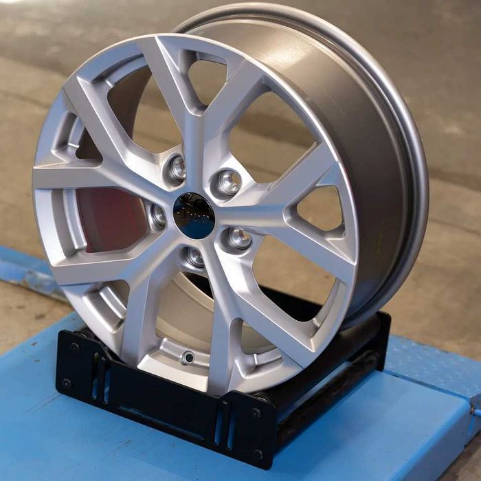 FABRYCZNIE NOWE Felgi JEEP 18" Grand Cherokee