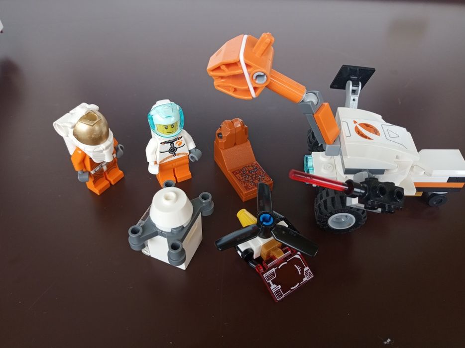 Zestaw LEGO wyprawa kosmiczna 60226