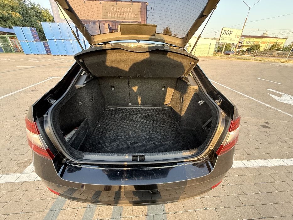 Skoda Octavia 2019 VIN TMBAD2NE4KB007257 фото оголошення 9 з 16