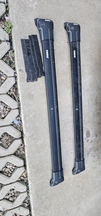 Bagażnik Thule Wingbar Edge na relingi