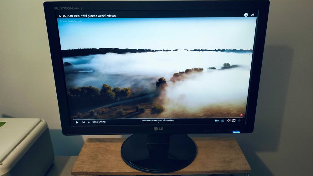 Monitor LG 22" Flatron W2241S