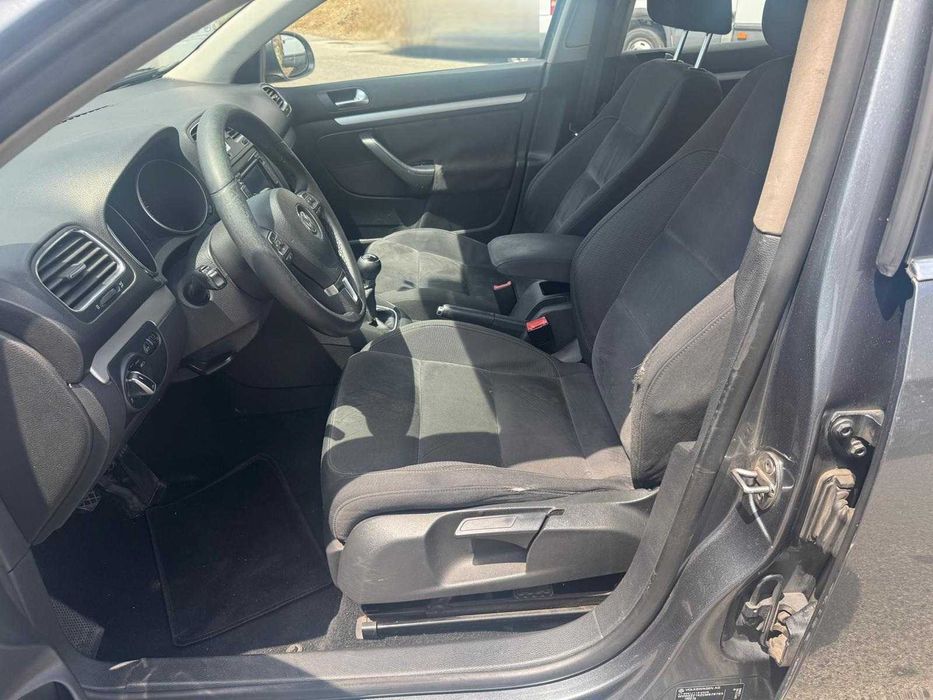 VOLKSWAGEN Golf VI Variant 1.6 TDI de 2012 Salvado