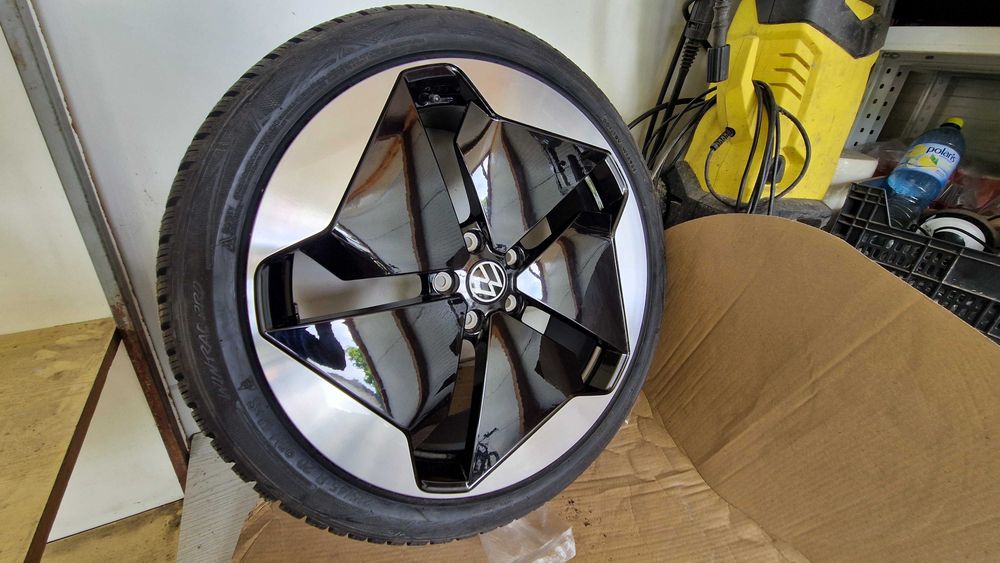 Koła ZIMOWE 20" VW ID.3 ID3 Oryginalne | 2x NOWE, 2x Używane 5mm | Okazja!