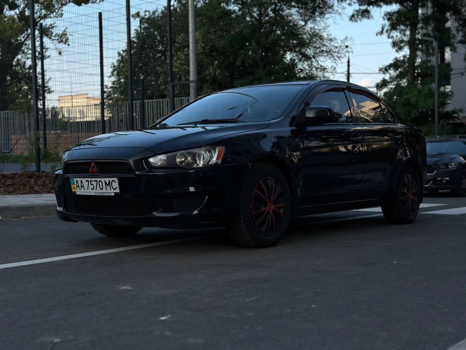 Mitsubishi Lanser X