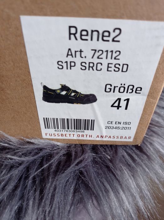 Obuwie robocze z blachą