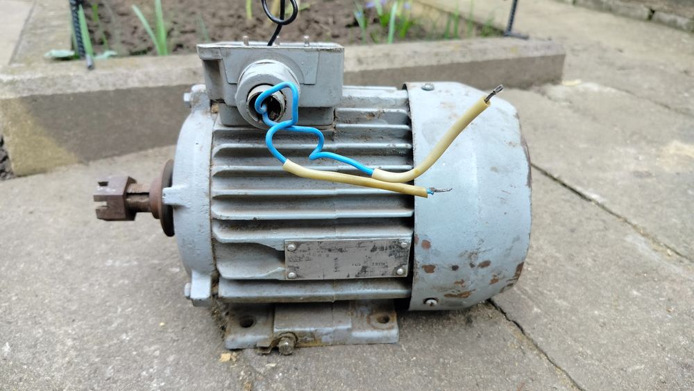 Електродвигуни робочі та різні