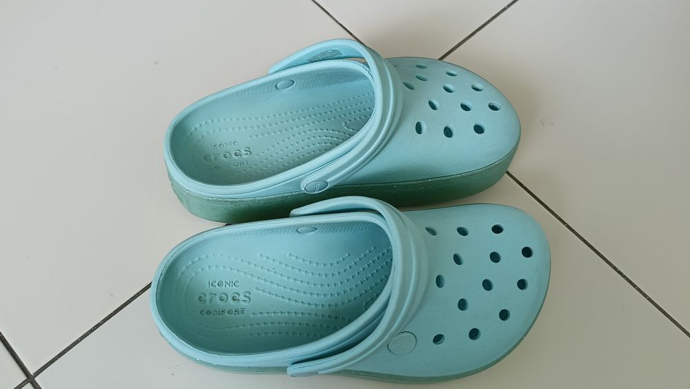 Crocs Iconic komfort J3/W5 34/35