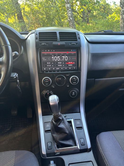 Продам Suzuki Grand Vitara 2014