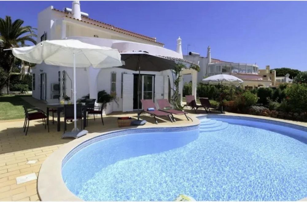 Moradia V3 alugar Vilamoura