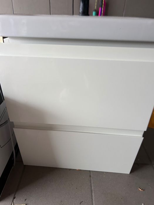 Umywalka z szufladami