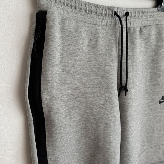 Чоловічі шорти NIKE  Tech Fleece М
