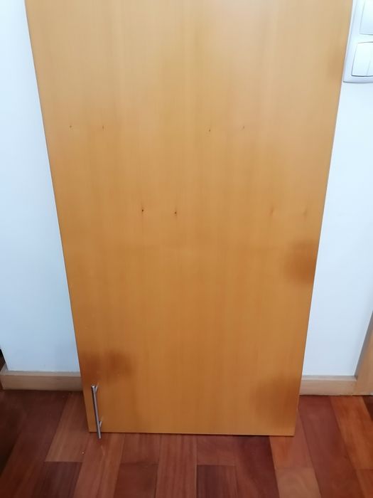 Porta  de armário de cozinha 110x 60 para quem precisar