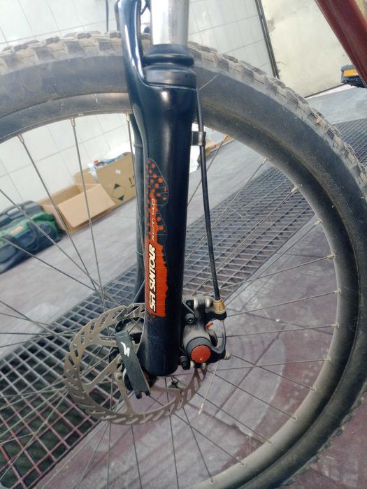 Bicicleta BTT Specialized Hardrock (Roda 26) – Travões de Disco (Negociável)