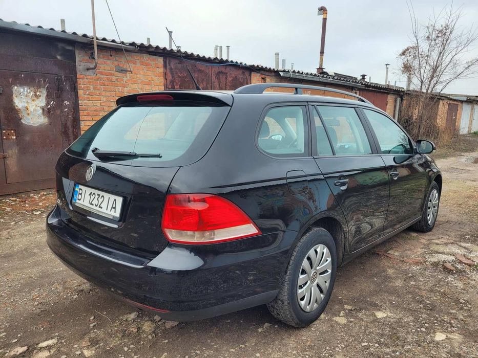 Автомобіль Volkswagen Golf