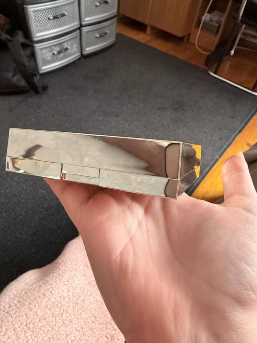 Палєтка  тіней     .