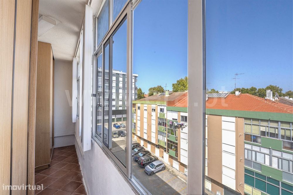 Apartamento T2; Cruz de Pau