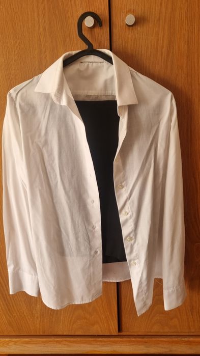 Traje académico feminino Porto