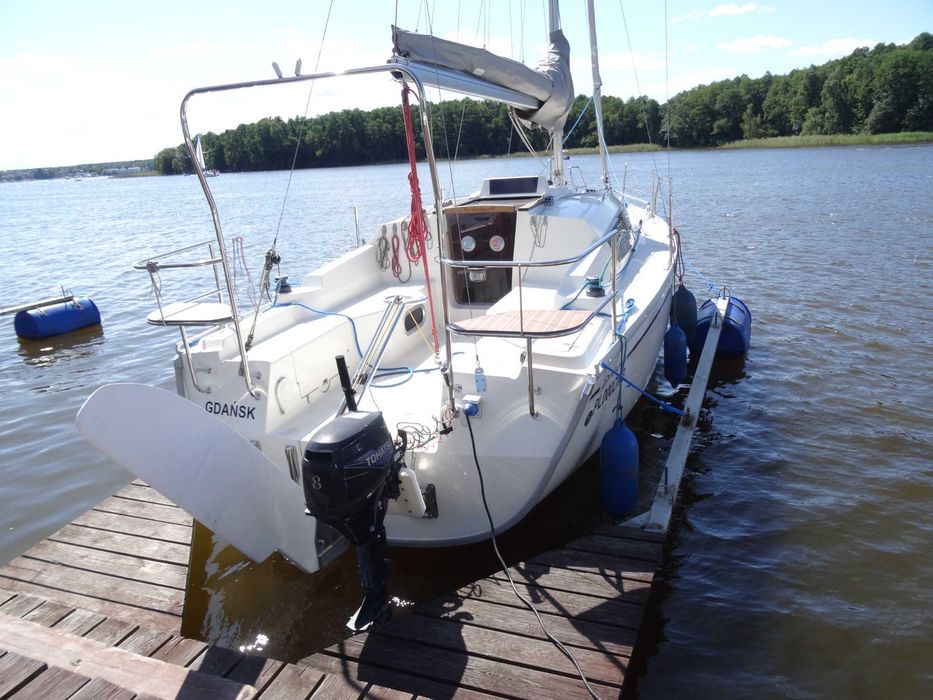 Sprzedam jacht żaglowy PHILA 900