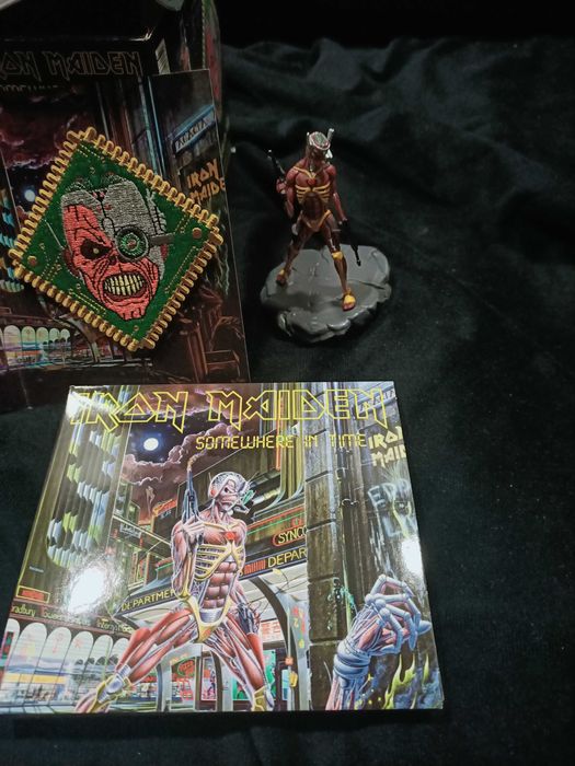 Iron Maiden-Somewhere In Timer,box