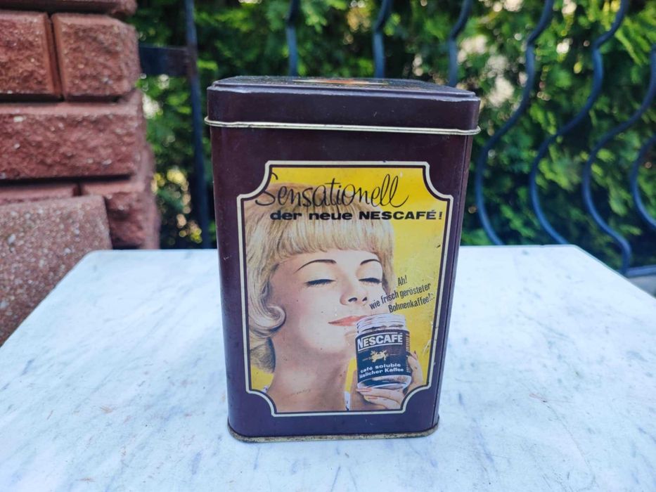 Puszka z lat 80 z nescafe