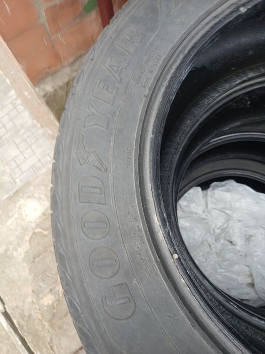 Гума R18, чотири шт