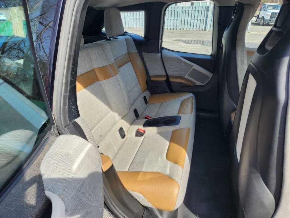 BMW i3      2014